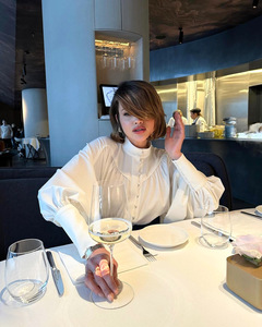 Camicetta da donna casual stile corte francese <span class=keywords><strong>bianca</strong></span> con colletto alla coreana e <span class=keywords><strong>maniche</strong></span> <span class=keywords><strong>a</strong></span> lanterna 2026 - Product Image 6