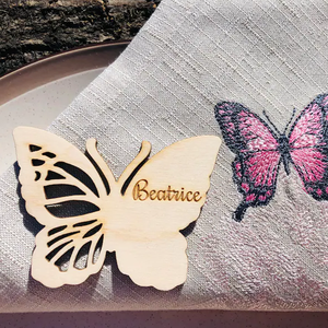 Segnaposto <span class=keywords><strong>in</strong></span> <span class=keywords><strong>Legno</strong></span> a Forma di Farfalla Personalizzato - Decorazione <span class=keywords><strong>da</strong></span> <span class=keywords><strong>Tavolo</strong></span> per Matrimoni, Anniversari, San Valentino e Feste - Product Image 3