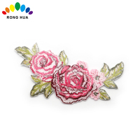 Patchs brodés personnalisés en forme de fleurs