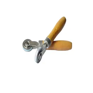 SAFTY Hand Tools Cold Tire Patch Repair Tool Ball Bearing Wooden Handle Stitcher And Roller