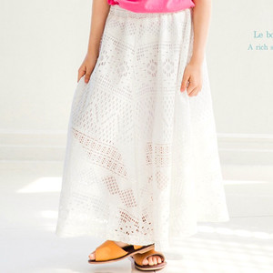 Nouveautés 2017 : Jupe de soirée en tulle une pièce de créateur, disponible en ligne - Product Image 2