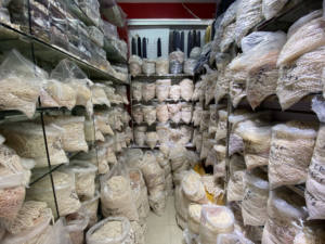 XULIN 1.5mm-12mm טבעי ורוד סגול לבן צבע רופף אורז צורת בורג חוט מים מתוקים פרל חרוז - Product Image 6