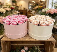 Boîtes cadeaux rondes en carton rigide rose ivoire, revêtement UV, gaufrage, matériaux recyclés, boîte avec logo