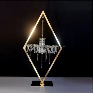 Nuovo Design <span class=keywords><strong>moderno</strong></span> <span class=keywords><strong>lampadario</strong></span> in ferro centrotavola matrimonio in metallo oro <span class=keywords><strong>candelabro</strong></span> <span class=keywords><strong>candelabro</strong></span> per festa di nozze decorazione della tavola - Product Image 2