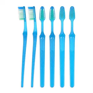 Usage domestique Molles et Moyennement Disponibles Soies Brosse À Dents En Plastique en Paquet de Carte De Boursouflure D'OEM Acceptable