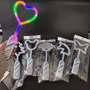 Varitas Luminosas LED Novedosas para Halloween, Año Nuevo, Navidad, Regreso a Clases, Luces de Colores Intermitentes para Fiestas - Product Image 4