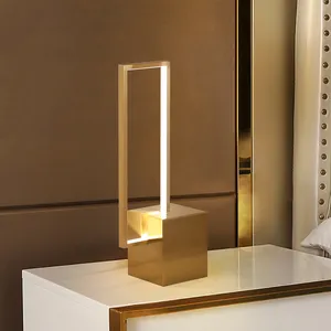 中山照明工場卸売ゴールド家の装飾長方形デスクLEDテーブルランプベッドサイドテーブル用ライト