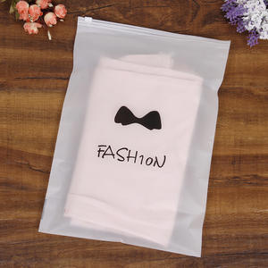 Bolsa de Embalaje Personalizada con Cierre de Cremallera de Plástico Negro para Camisetas, Trajes de Baño, Calcetines, Ropa de Alta Calidad, Bolsas de PVC con Cremallera y Logotipo - Product Image 4