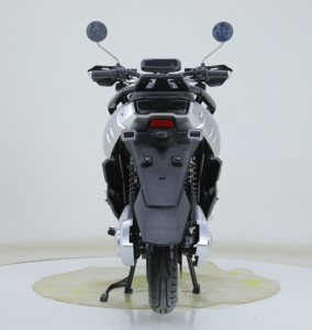La <span class=keywords><strong>moto</strong></span> électrique à moteur haute puissance <span class=keywords><strong>1200W</strong></span> <span class=keywords><strong>Moto</strong></span> électrique à grande vitesse 45 km/h Vitesse 12 pouces - Product Image 5