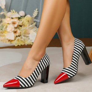 Scarpe da Donna Eleganti e alla Moda con Tacco Alto, Punta Affusolata, Scollatura Bassa, Tacco Spesso a Righe Bianche e Nere - Product Image 4