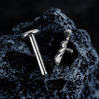 Droit Grand ASTM F136 Titane Fil Interne Vampire Crocs Labret Stud 16G Dents Halloween Piercing Bijoux