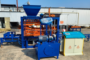 Автоматический станок для производства блоков <span class=keywords><strong>QT5</strong></span>-<span class=keywords><strong>15</strong></span>: малогабаритный, для изготовления пустотелых цементных, бетонных, цветных тротуарных и строительных блоков/кирпичей - Product Image 2