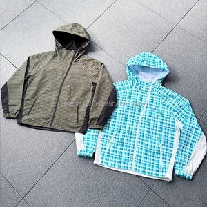 Veste coupe-vent imperméable à fermeture éclair incurvée de style tendance pour hommes, veste à capuche de haute qualité, vêtements décontractés, veste coupe-vent personnalisée - Product Image 2