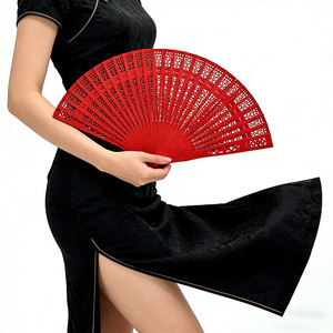 Abanicos de mano plegables de madera grabados personalizados al por mayor de fábrica para bodas, cumpleaños, regalos personalizados para fiestas de bebés y decoración. - Product Image 6