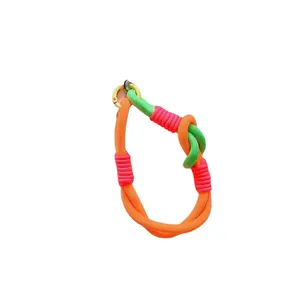 2024 accesorios portátiles cordón cuerda de nailon corta colorida con lengüeta de parche correas de muñeca para teléfono móvil cuerda para teléfono móvil