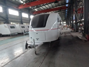 Caravane de <span class=keywords><strong>camping</strong></span> familiale moderne en alliage d'aluminium, design épuré, avec salle de bain, pour voyages en <span class=keywords><strong>camping</strong></span>-<span class=keywords><strong>car</strong></span>, caravane ou remorque de voiture - Product Image 3