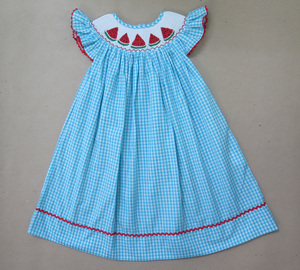 Robes smockées pour bébé fille, manches volantées, motif pastèque bleu, gingham, faites à la main avec broderie décorative pour enfants - Product Image 1
