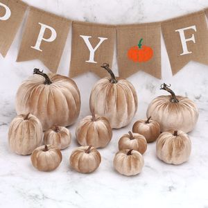 Venta al por Mayor de Calabazas de Espuma y Terciopelo Hechas a Mano, Duraderas, para Decoración de Bodas, Acción de Gracias y Otoño - Product Image 3