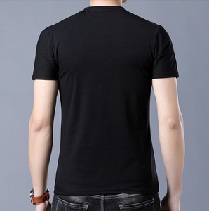 Nouveaux T-shirts d'été pour hommes style coréen, couleur unie, en coton, col en V, coupe ajustée, hauts formels, vente en gros pour jeunes et hommes d'âge moyen - Product Image 4