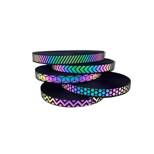 Type de fixation de transfert de chaleur de sangle de sangle arc-en-ciel en nylon polyester réfléchissant disponible à la vente - Product Image 6