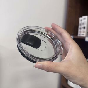 Couvre-gobelet magnétique universel avec logo personnalisé, compatible avec les gobelets de 20 oz et 30 oz, en plastique AS durable, avec fermeture magnétique, étanche et anti-fuite - Product Image 1