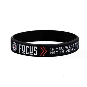 Bracelets en silicone personnalisés, sport et mode, pour la réussite et la réalisation de rêves. - Product Image 6