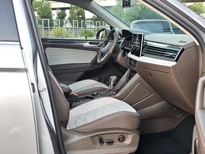 Volkswagen <span class=keywords><strong>Tiguan</strong></span> L R-Line <span class=keywords><strong>2</strong></span>.0TSI 380TSI 4WD Edizione R-Line 7 Posti Automatica Usata del 2021 - Bestseller - Product Image 5