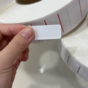 Étiquettes de vêtements personnalisées de haute qualité, adhésives, double ou triple couche ; étiquettes de vêtements de marque ; étiquettes pour chaussures - Product Image 5