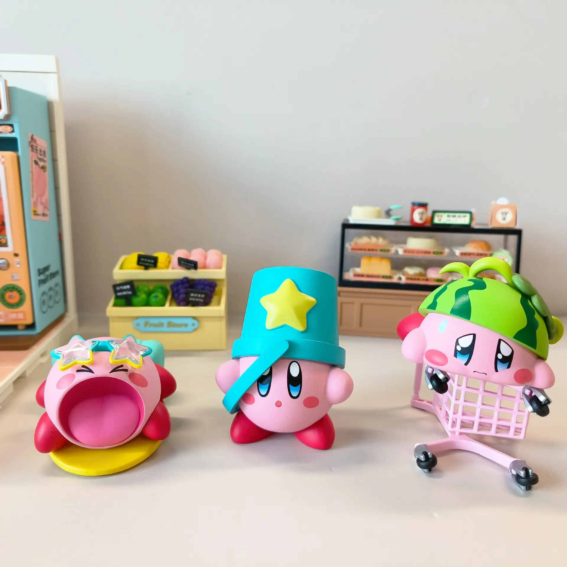 2023 nueva llegada Seaside Play adornos de dibujos animados Anime juguetes modelo vinilo Rosa Kirby figura juego Anime