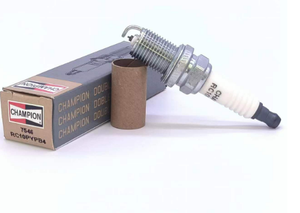 หัวเทียน7546แพลตตินัม RC10PYPB4 2741037100ของแท้สำหรับปักกิ่งฮุนได - Product Image 2