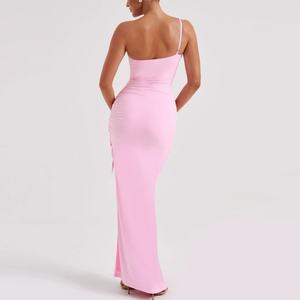 Robes longues de soirée sexy fendues pour femmes, personnalisées OEM, style épaule unique, bretelles spaghetti, en pur soie - Product Image 2