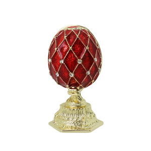 Medalla Esmaltada Estilo Huevo Ruso Macaron con Forma 3D, Temática de Hadas, Soporte para Anillos con Diseño Floral, Bañada en Oro, Souvenir - Product Image 5