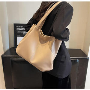 Bolsos de mano de cuero PU al por mayor para mujer, bolsos de hombro de gran capacidad, bolso de diseñador de moda, bolsos diarios para jóvenes, para uso diario al aire libre. - Product Image 4