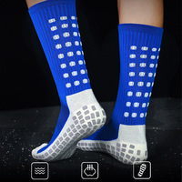 Chaussettes de football antidérapantes en coton pour hommes et femmes, fabrication sur mesure, haute qualité, chaussettes de football unisexes avec grip floqué