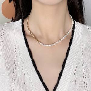 Collar de Perlas de Agua Dulce Naturales Francesas, Versátil, Simple, Asimétrico, Cadena para Clavícula, Estilo Moderno y de Nicho, en Capas - Product Image 1