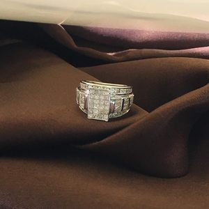 Anillo de Diamantes Ornaatis en Oro Blanco de 14k, Corte Princesa, Engaste Invisible, Diamantes Redondos Brillantes y Baguette, Talla 7.5 - Product Image 6