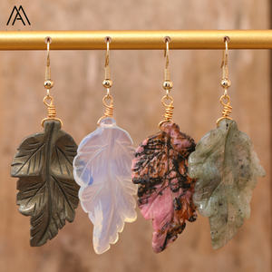 Pendientes de hoja de cristal de moda para mujer, joyería de gancho para la oreja chapada en oro, regalos de cumpleaños o boda - Product Image 1