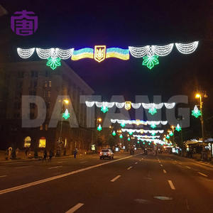 Luz LED cruzada personalizable, impermeable IP65, para decoración comercial interior y exterior, navideña y de temporada. - Product Image 6