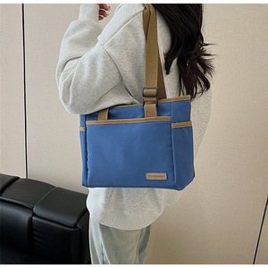 2025 New Korean Style Casual Large Capacity Tote Bag PU <b>Handbag</b> for Commute Lightweight and Versatile for Summer - Product Image 3