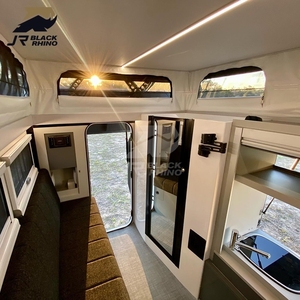 New Custom Úc tiêu chuẩn lớn Pop Up Caravan off road RV cắm trại du lịch Trailer wohnwagen 22ft Caravan cắm trại với nhà vệ sinh - Product Image 4