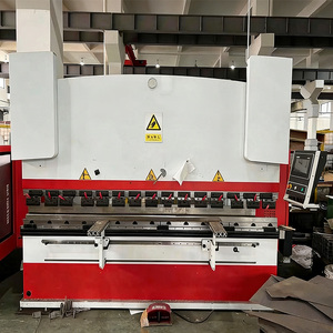 Prensa Plegadora CNC Servo Usada <span class=keywords><strong>de</strong></span> 100T 3200, Máquina Plegadora <span class=keywords><strong>de</strong></span> <span class=keywords><strong>Chapa</strong></span> Metálica Hidráulica <span class=keywords><strong>de</strong></span> <span class=keywords><strong>Segunda</strong></span> <span class=keywords><strong>Mano</strong></span> - Product Image 3