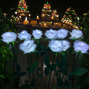 TOPREX Fleurs artificielles décoratives blanches d'intérieur et d'extérieur avec lumières LED, indice de protection IP65, pour mariage, Noël, Diwali, etc. - Product Image 1