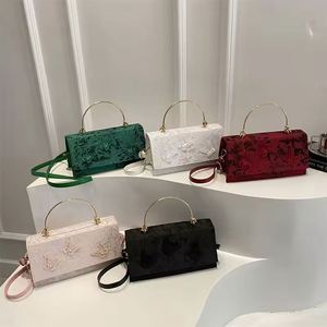 Bolso de mano elegante y versátil estilo sobre, colección 2026, bandolera sencilla, tamaño pequeño cuadrado, venta al por mayor coreana - Product Image 1
