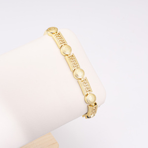 Cm Đồ Trang Sức Bán Buôn Thời Trang Brass Chất Lượng Cao 14K Mạ Vàng Zircon Vòng Đeo Tay Tennis Vòng Đeo Tay Hollow out Khắc Mê Cung Hình Dạng - Product Image 4