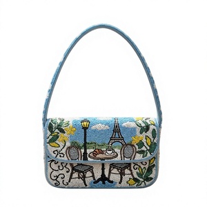 Sac à main fantaisie brodé thème requin, forme rectangulaire tendance, en tissu de coton, sac textile fait main, motif animal, bleu, rouge, avec poignée - Product Image 2
