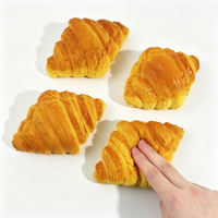 Jouet Squishy Croissant Réaliste OEM en PU à Remontée Lente, Jouets Anti-Stress en Forme de Pain à Presser, Fournisseur en Gros