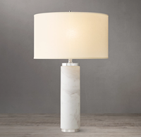 Lampe de table élégante et écologique en laiton avec base en marbre veiné naturel, flexible et simple, avec ampoule LED E26, lampe de console moderne pour chambre à coucher