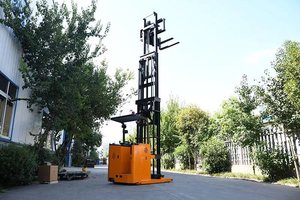 Chariot élévateur à trois voies Weliftrich pour allées très étroites, 1,5 tonne 48V, chariot élévateur électrique pour entrepôt à forte densité - Product Image 6