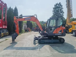 รถขุดตีนตะขาบ Doosan DX55-9C สีส้ม อุปกรณ์ก่อสร้างสำหรับงานหนัก - Product Image 2