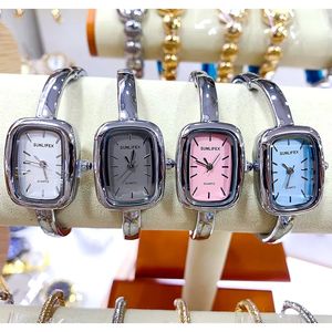 นาฬิกาควอทซ์วินเทจ SUNLIFEX สายแบบกำไล รุ่นใหม่ ทรงสี่เหลี่ยม ดีไซน์เรียบหรู ดูมีระดับ - Product Image 3